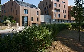 Lakepark Residence
